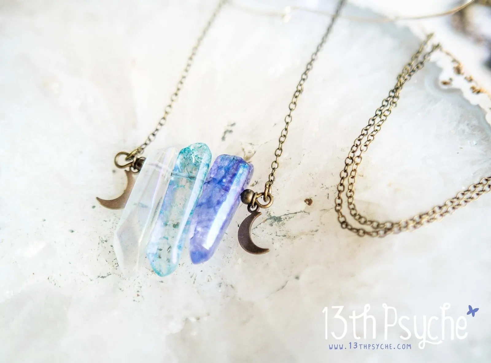 3 polished crystal quarz necklace with tiny moons