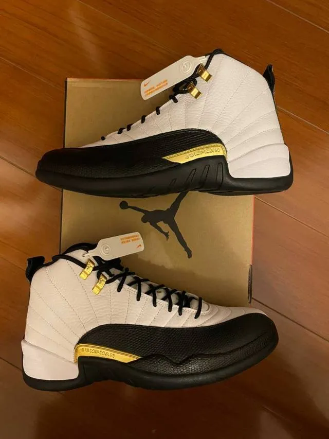 Air Jordan 12 Royalty