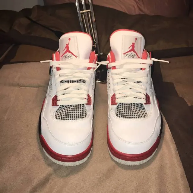 Air Jordan 4 Fire Red