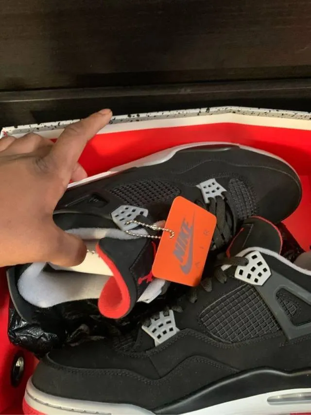 Air Jordan 4 OG Bred 2019