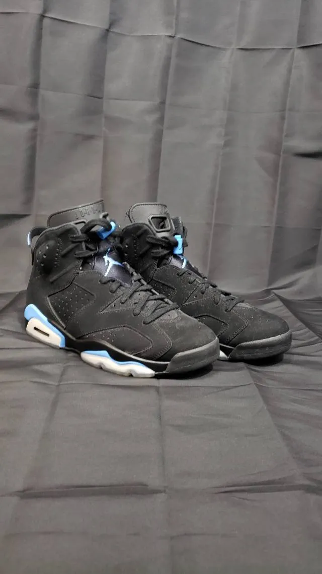 Air Jordan 6 UNC