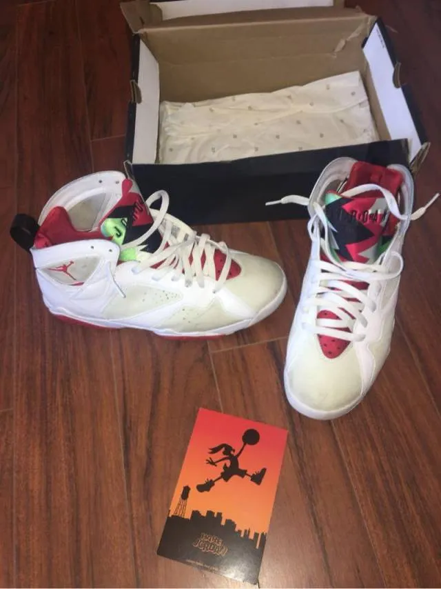 Air Jordan 7 Hare