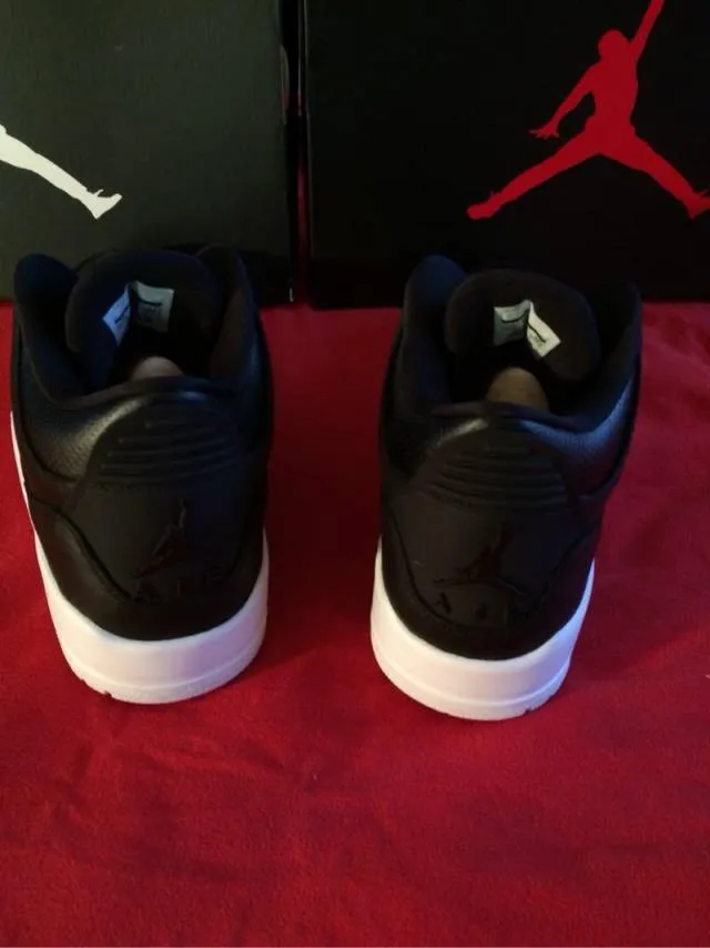 Air Jordan III Premium Icon