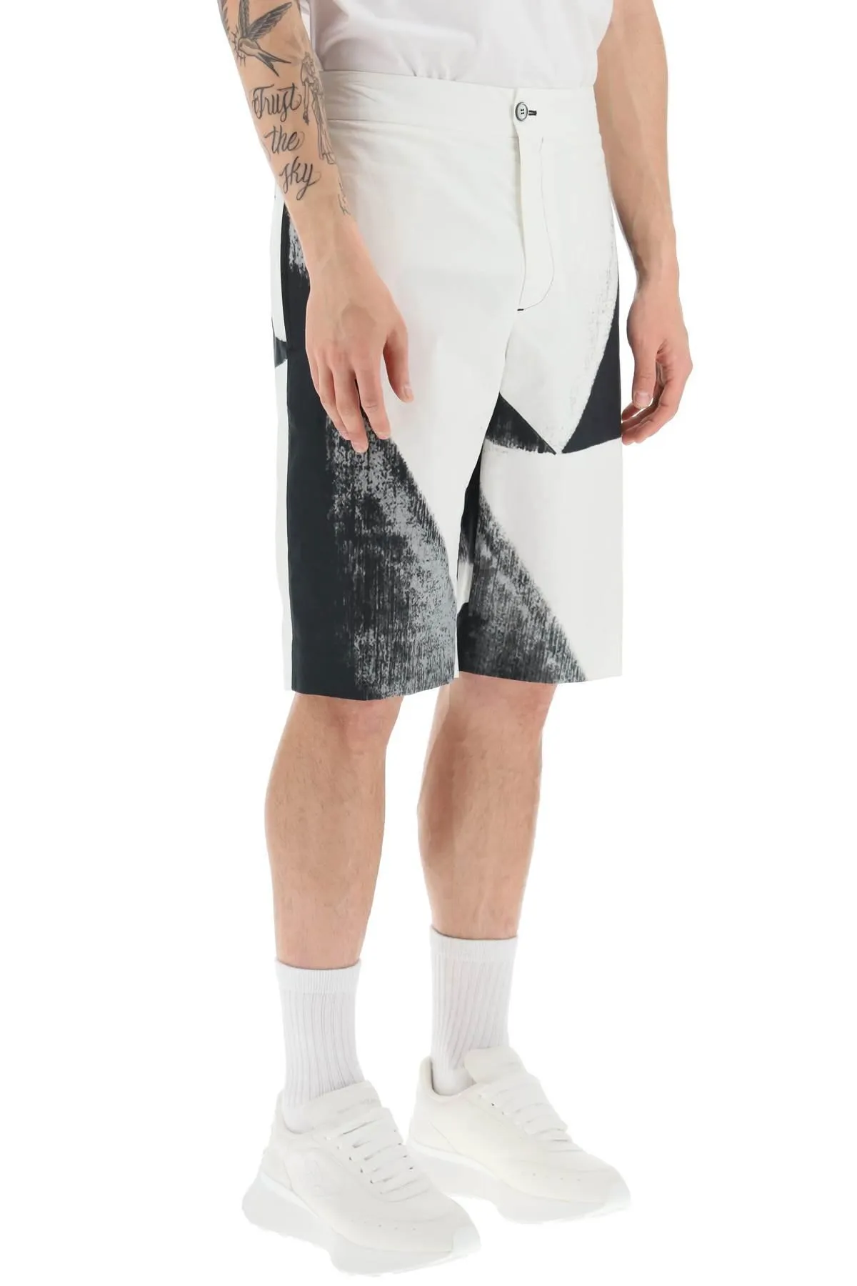 Alexander McQueen    Alexander Mcqueen Brushstroke Shorts