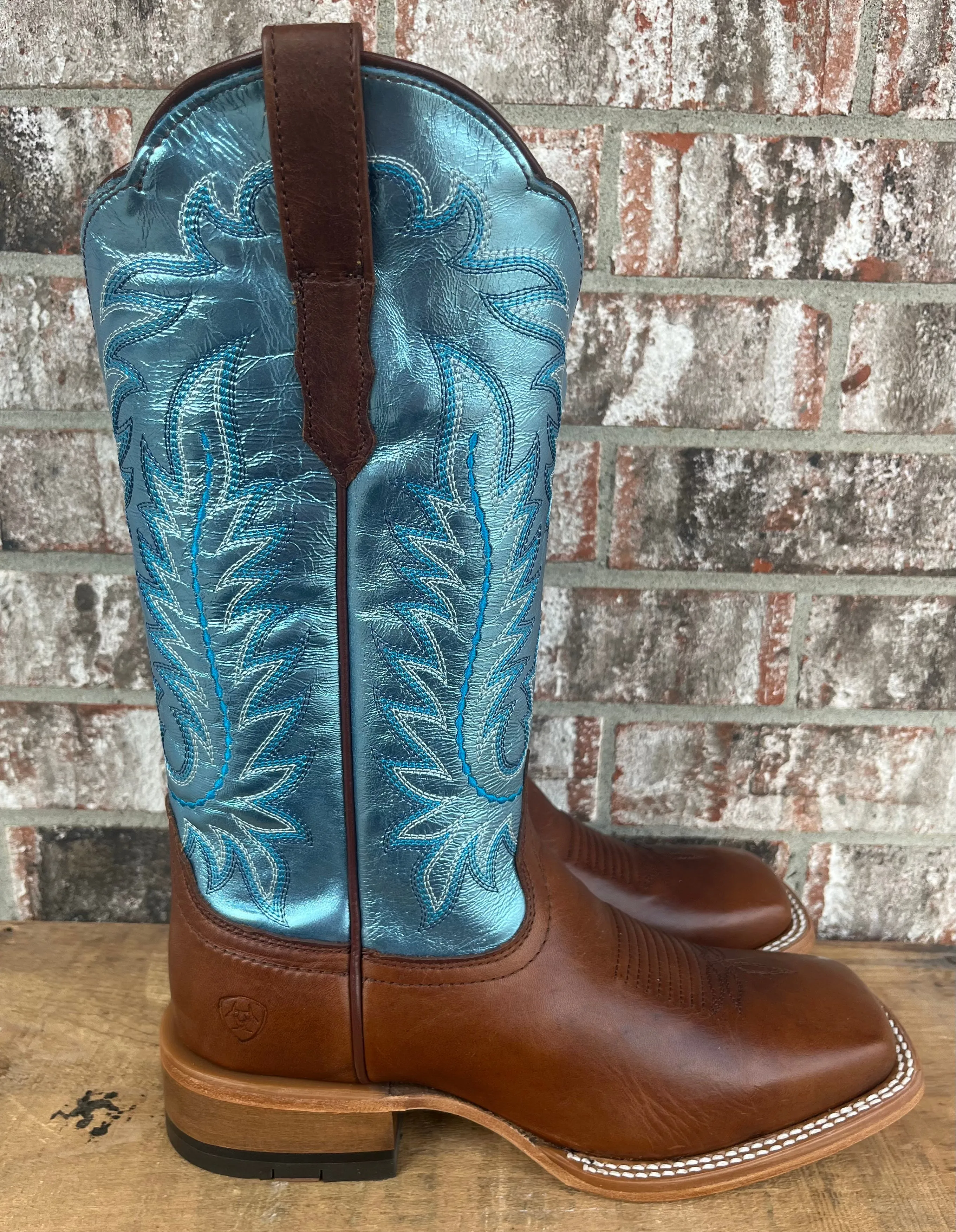 Ariat Frontier Tilly Square Toe Western