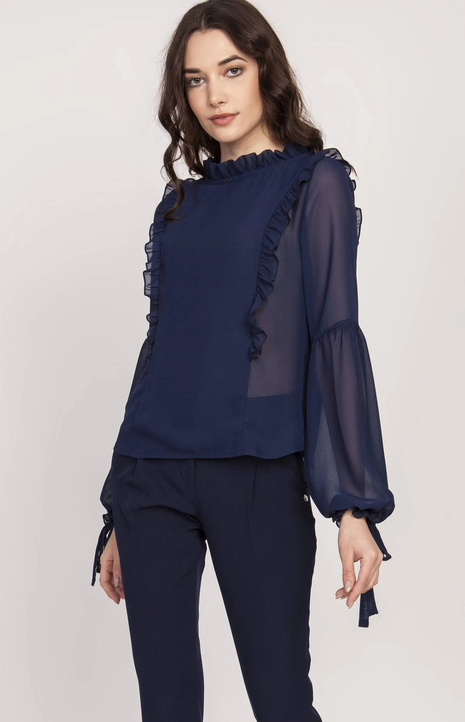 Blouse volantée bleu marine