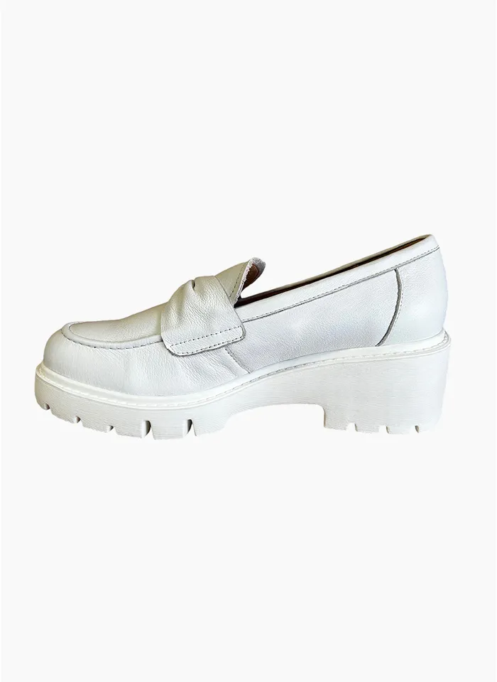 Django & Juliette Ulan loafer white