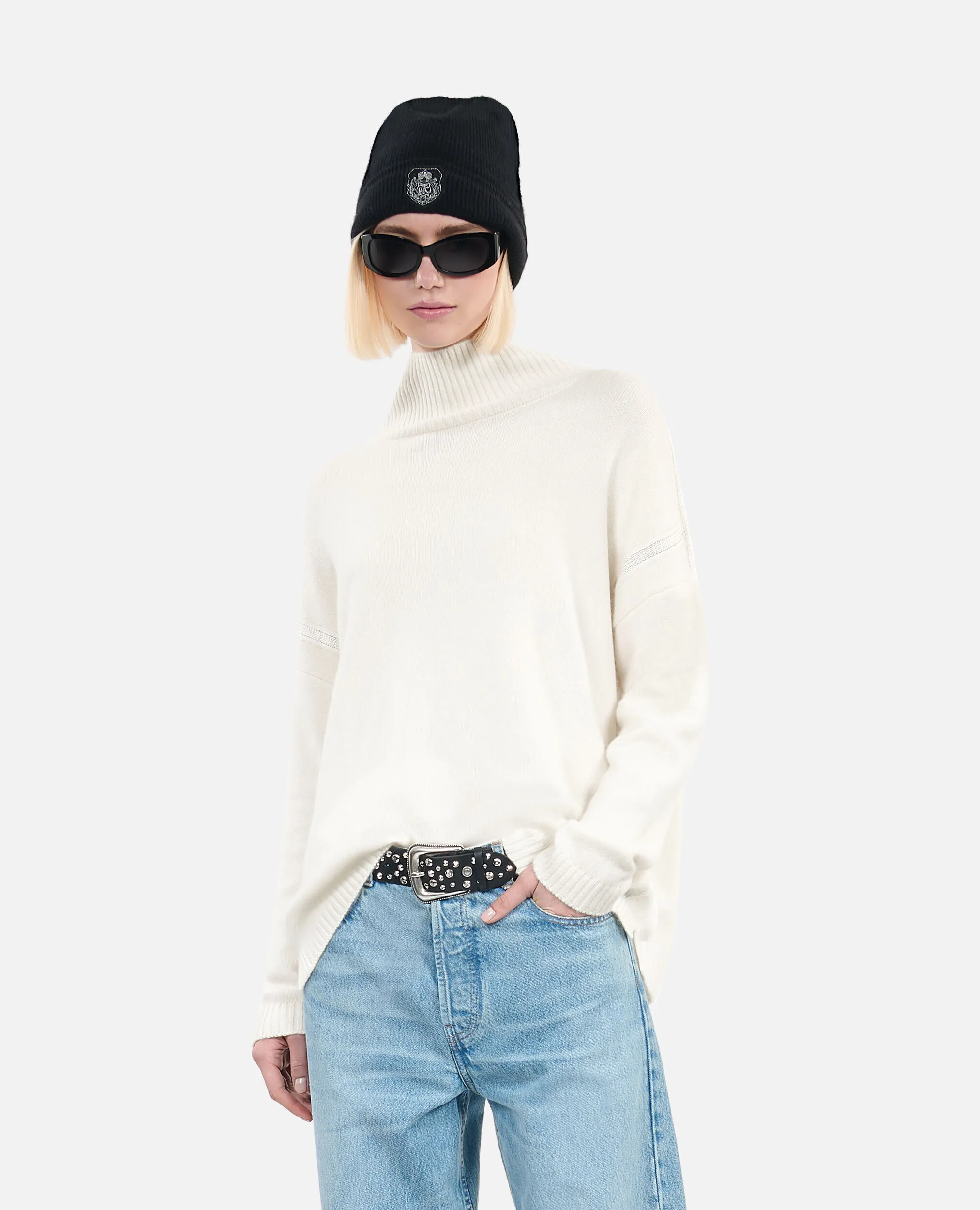 Ecru cashmere sweater