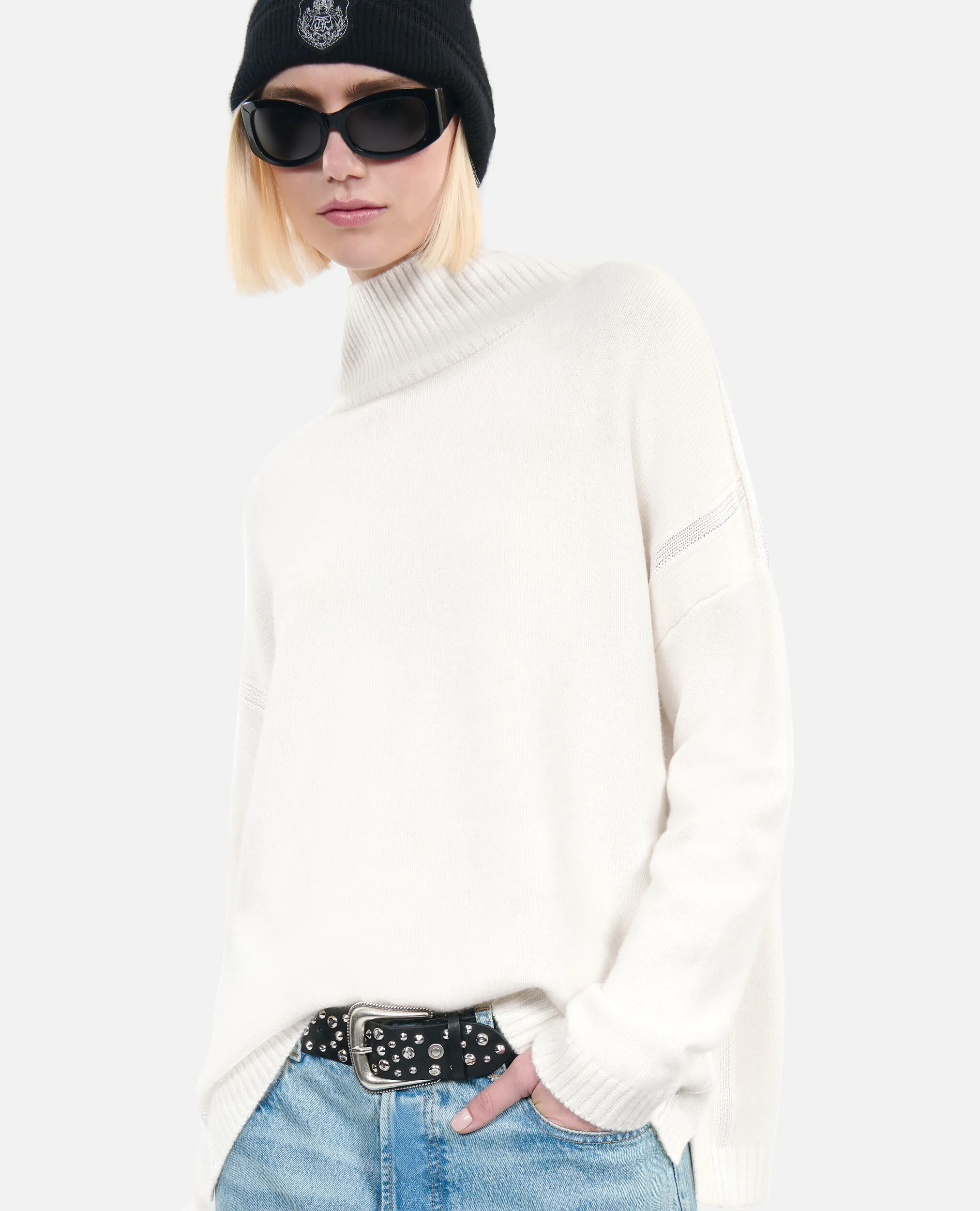 Ecru cashmere sweater