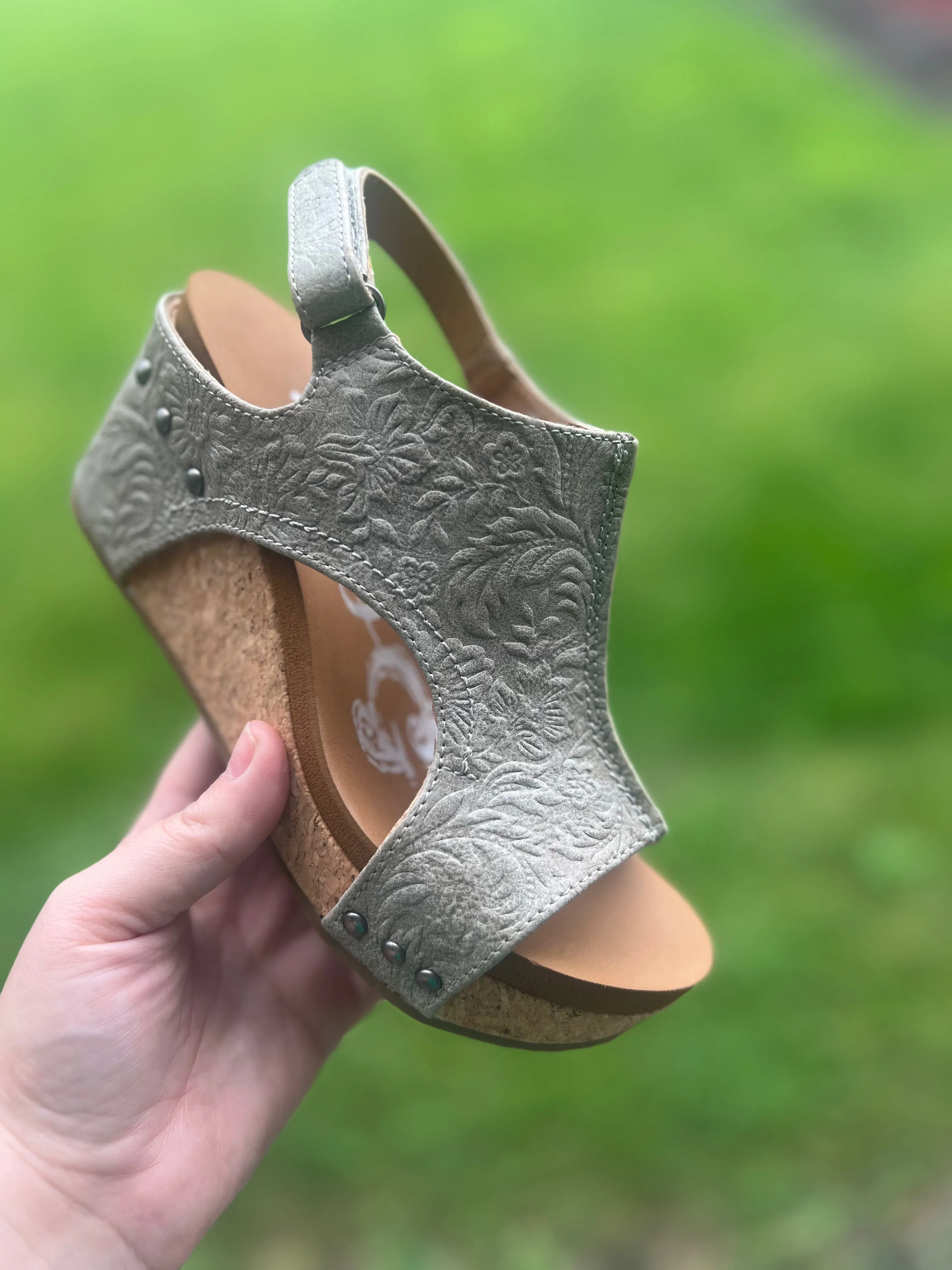 Emily Wedge Sandal (ut)