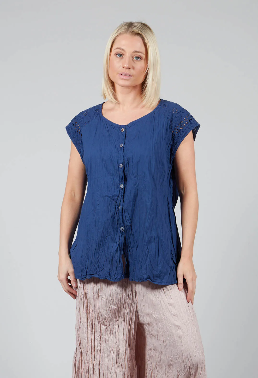 Geraniund Blouse in Lazuli Blue