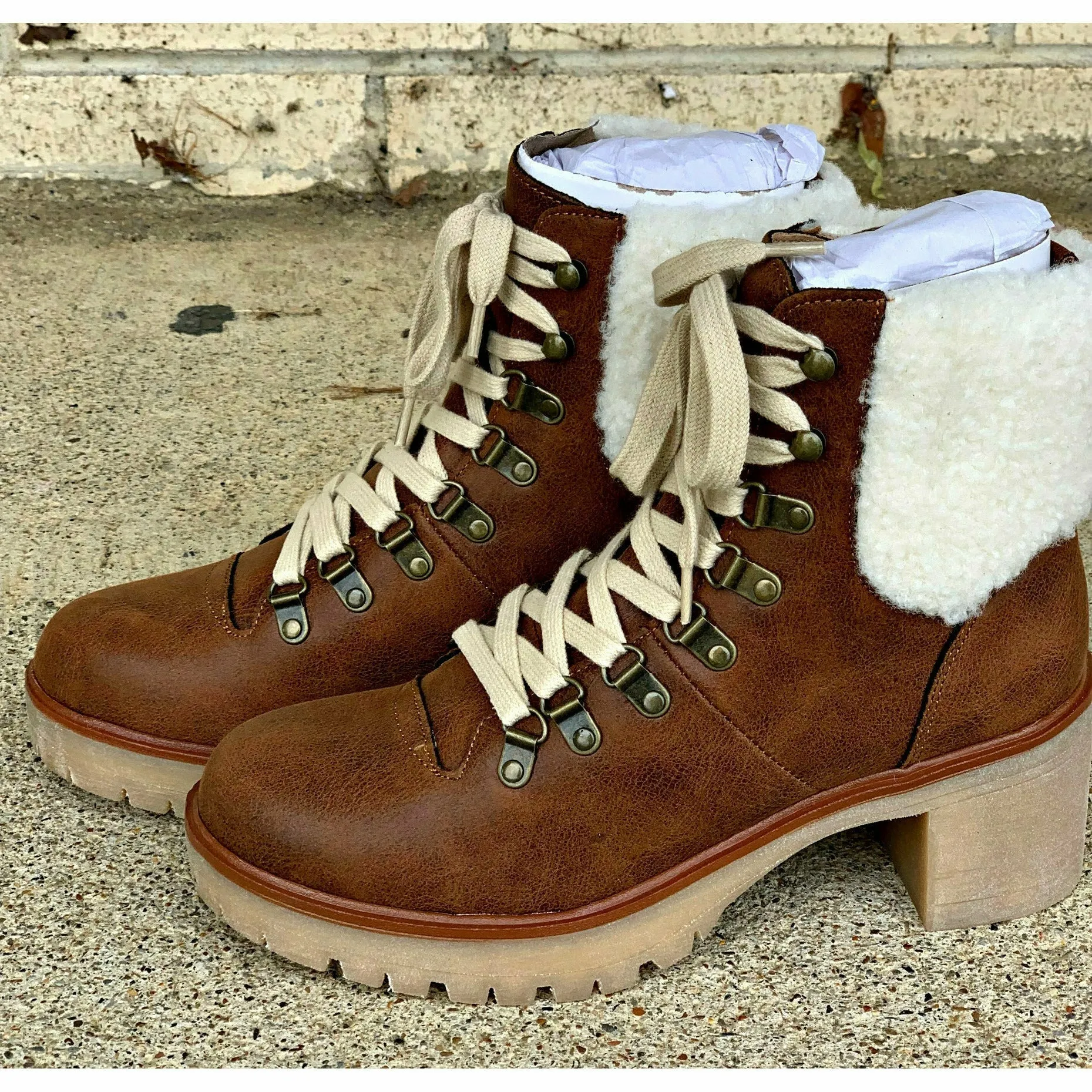 Kaylee Tan Fur boot