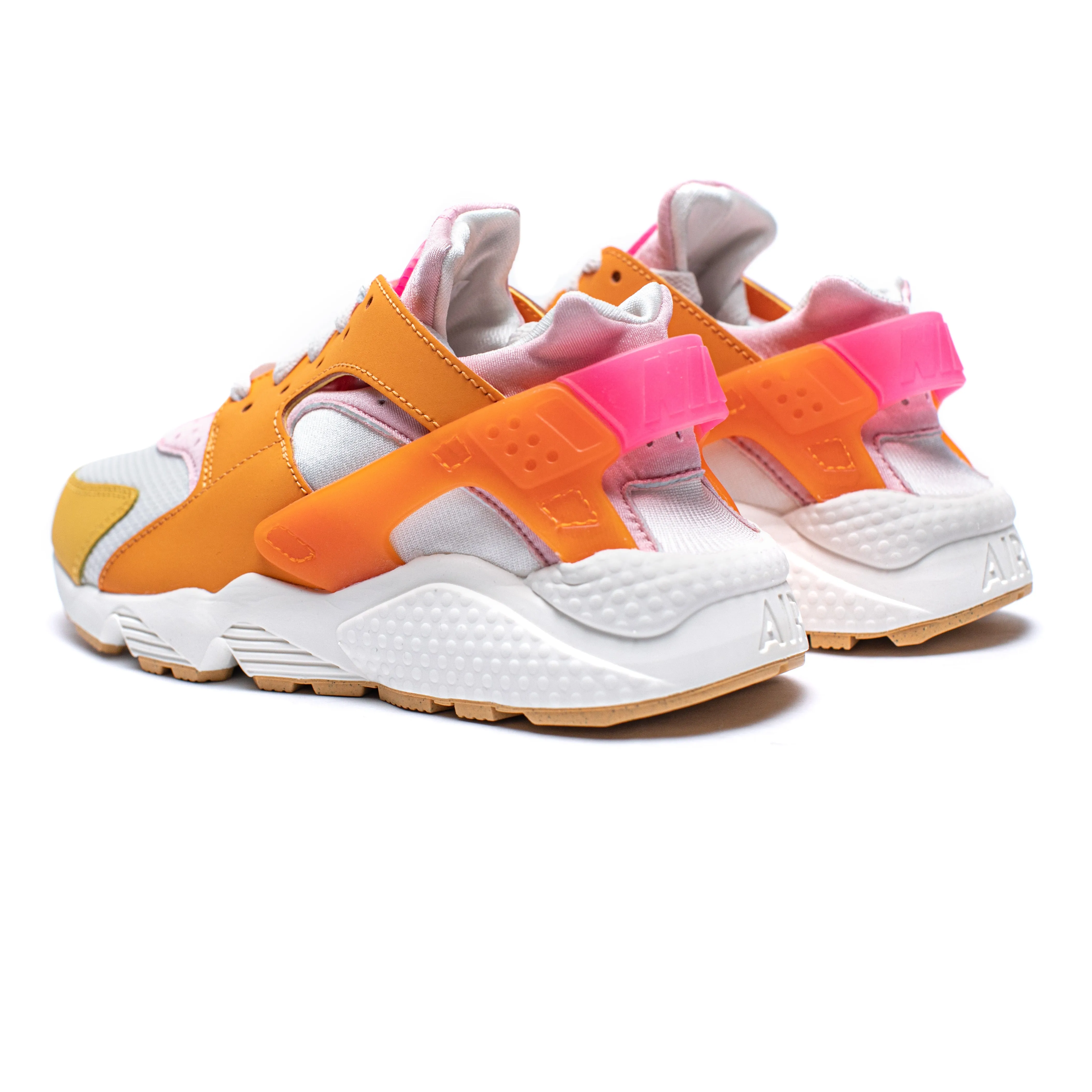 Nike Air Huarache ‘Sail/Orange’