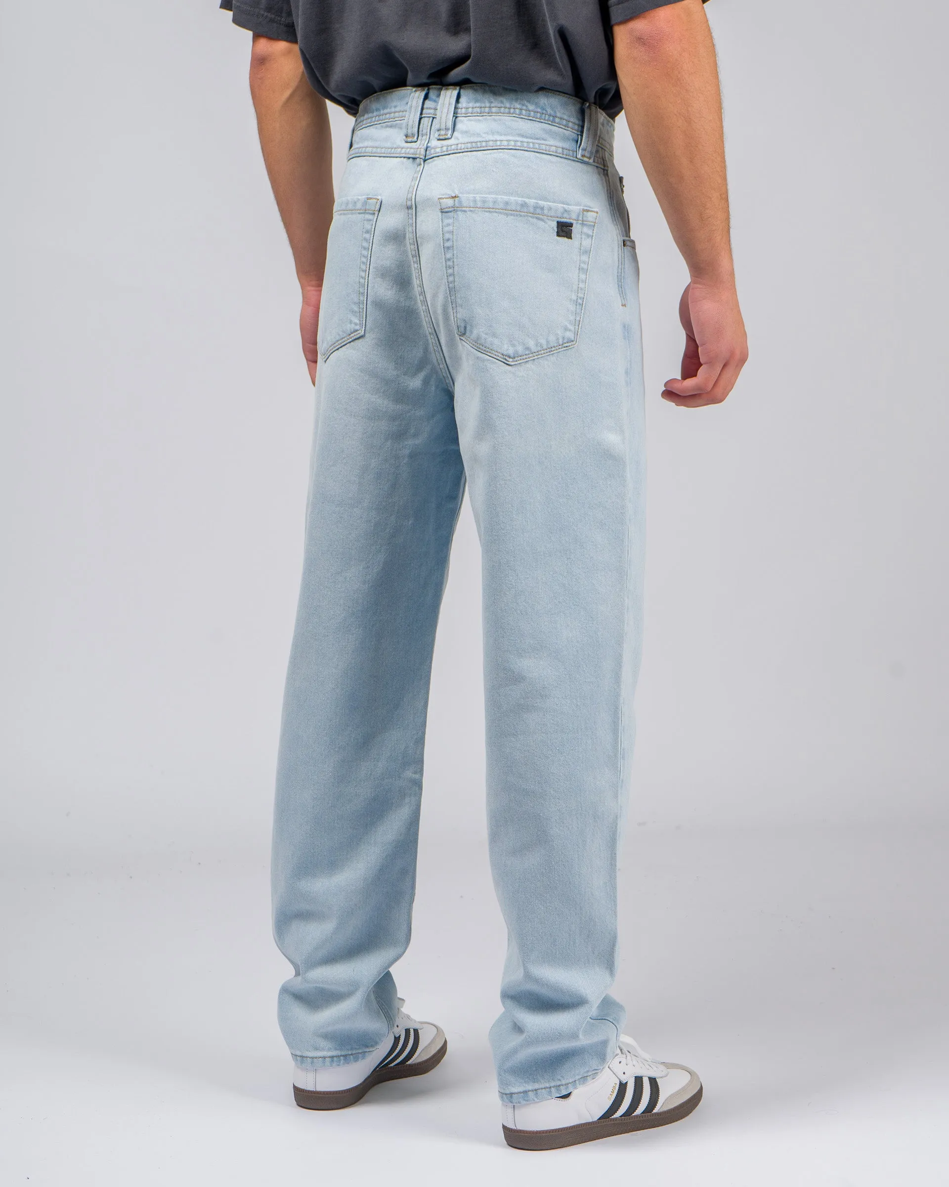 Straight Rigid Pant