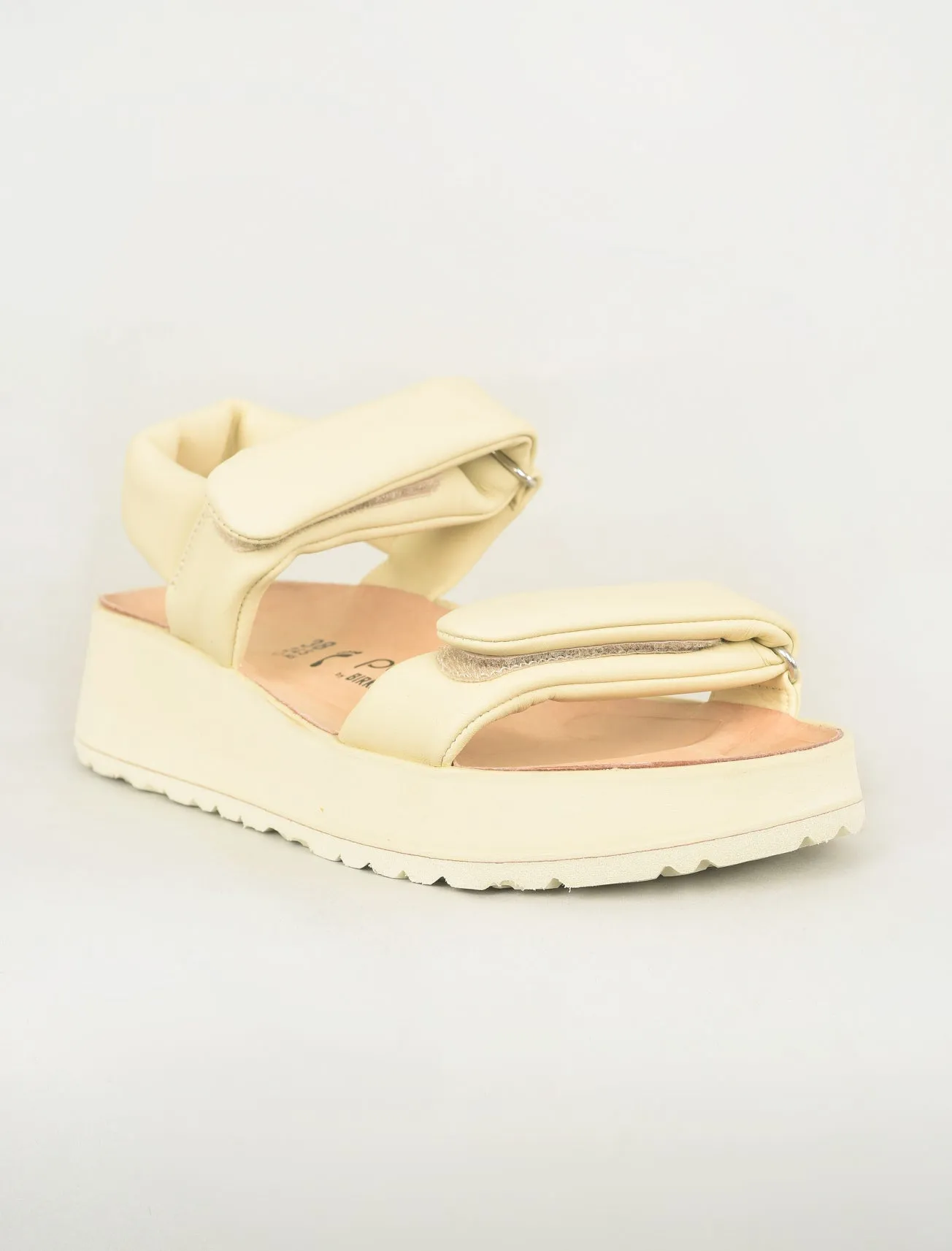 Theda Sandal, Ecru