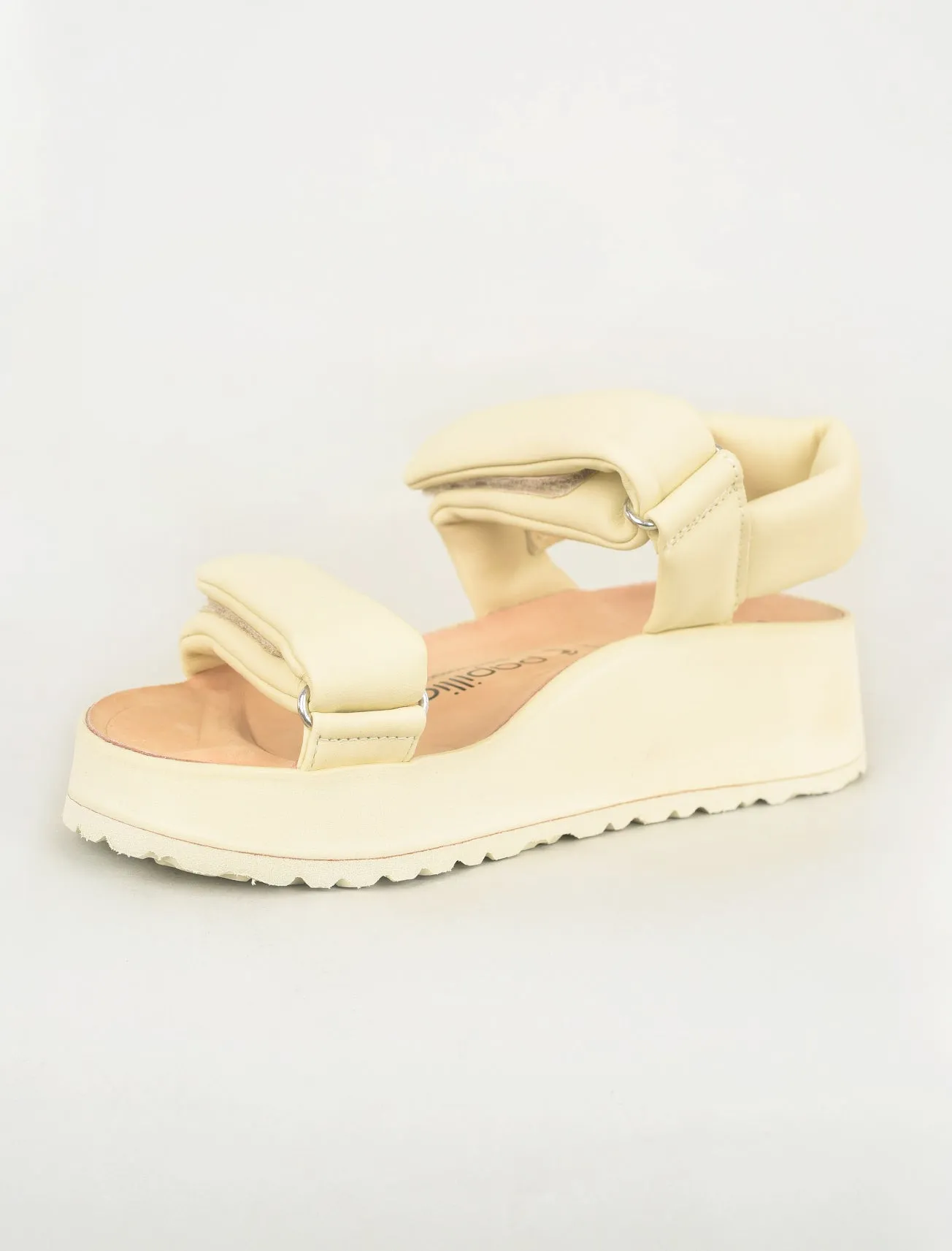 Theda Sandal, Ecru