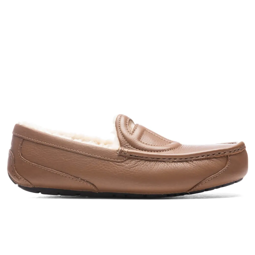 UGG x Telfar Logo Loafer - Chestnut