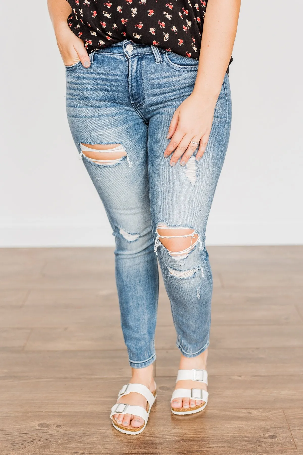 Vervet Mid-Rise Distressed Jeans- Noelle Wash