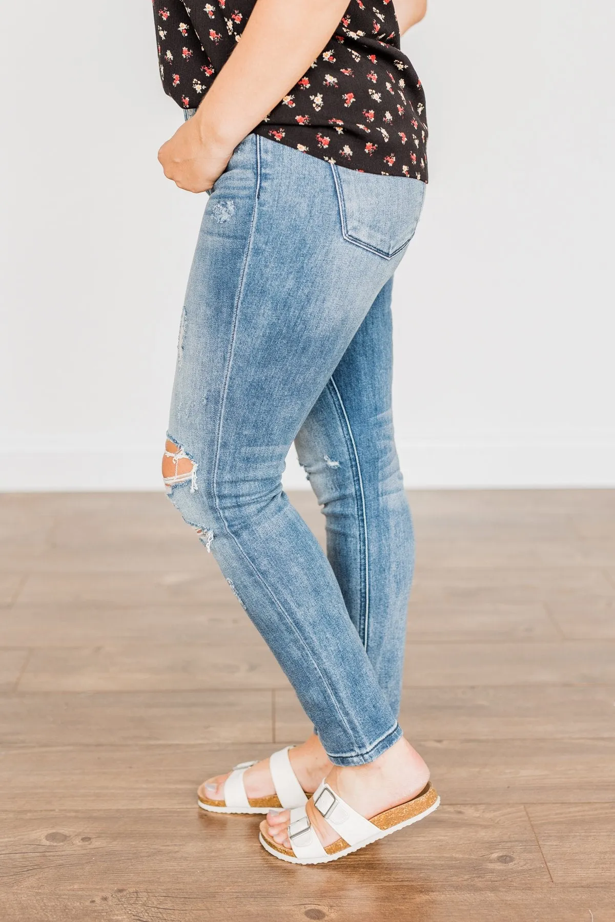 Vervet Mid-Rise Distressed Jeans- Noelle Wash