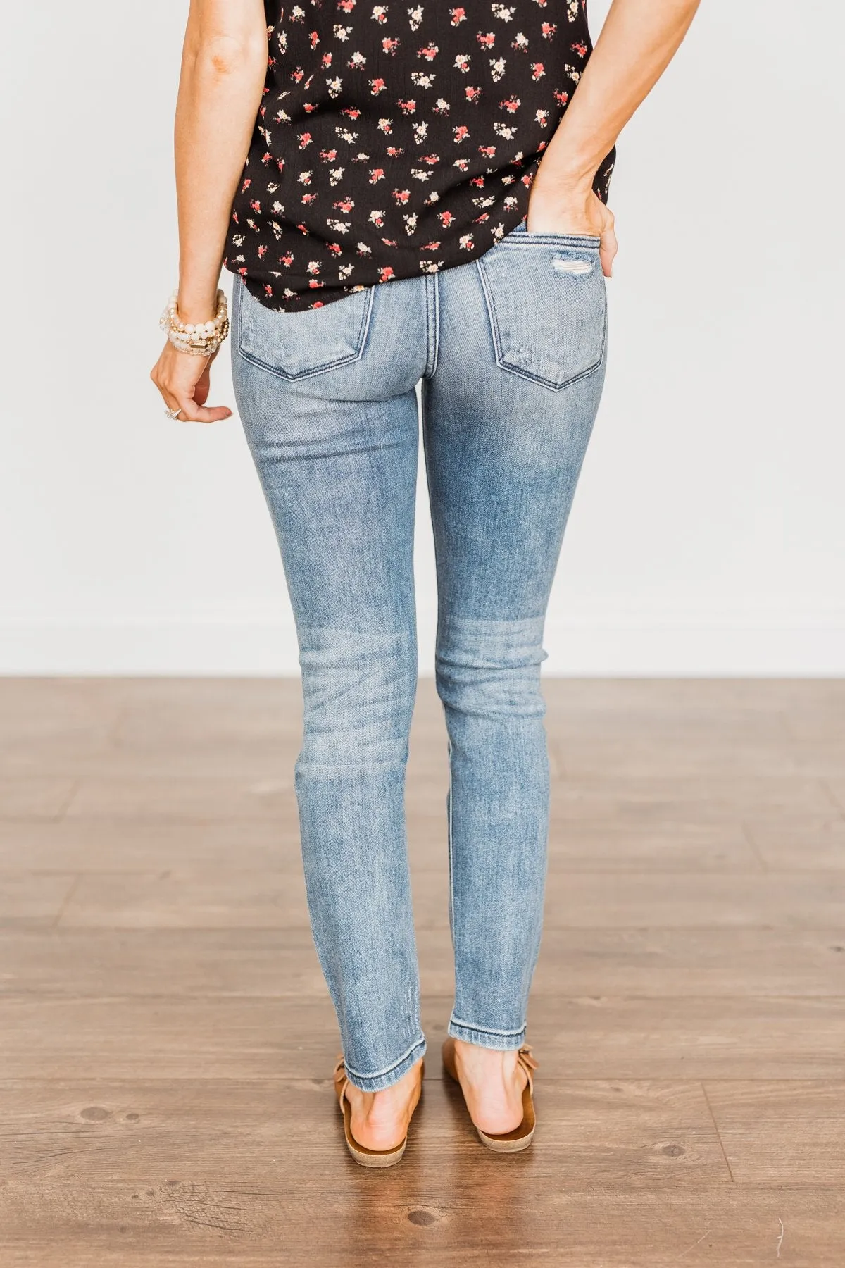 Vervet Mid-Rise Distressed Jeans- Noelle Wash