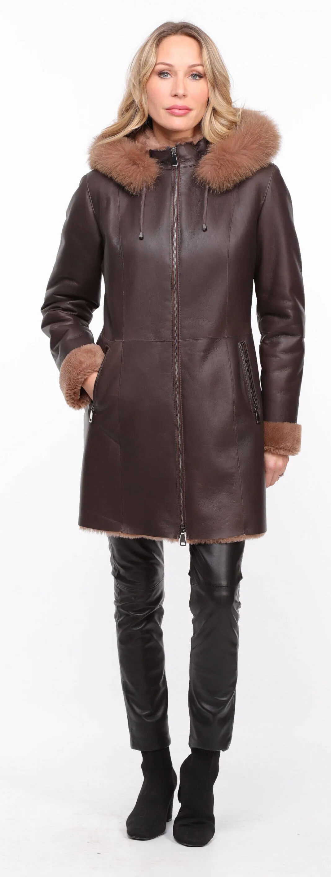 Women's chocolate hooded sheepskin coat \aurelia\