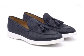 Woven loafer with tassels